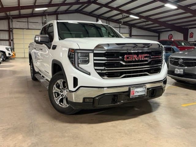 2023 GMC Sierra 1500 SLT — photo 1 of 22