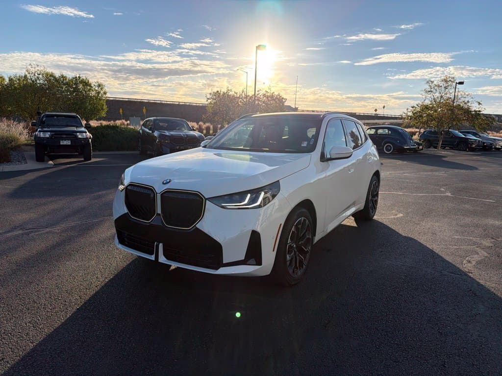 2025 BMW X3 30 xDrive — photo 1 of 14