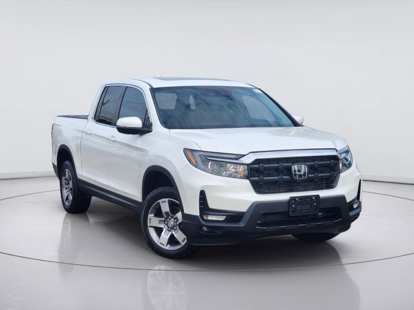 2024 Honda Ridgeline RTL — photo 1 of 34