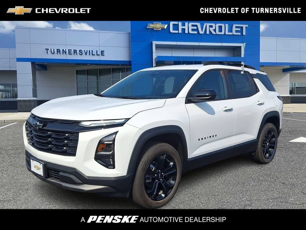 2026 Chevrolet Equinox LT — photo 1 of 35
