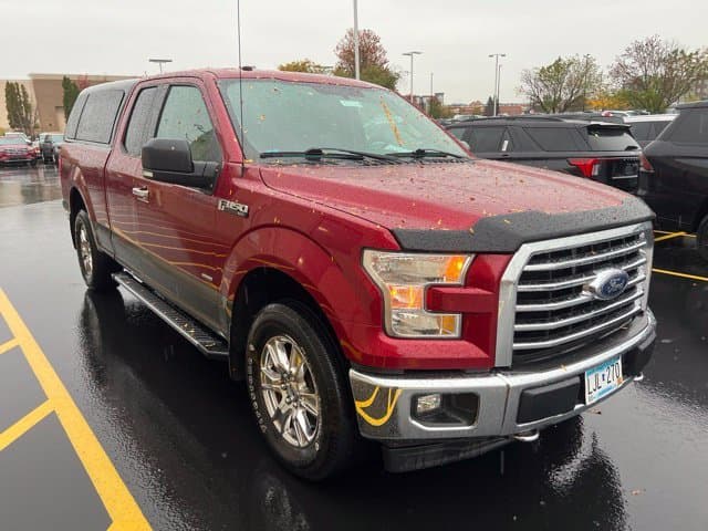2017 Ford F-150 XLT — photo 1 of 8
