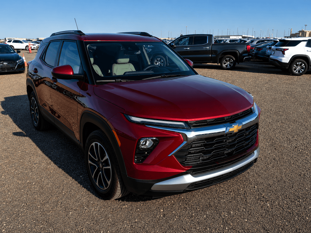 2025 Chevrolet Trailblazer LT — photo 1 of 10