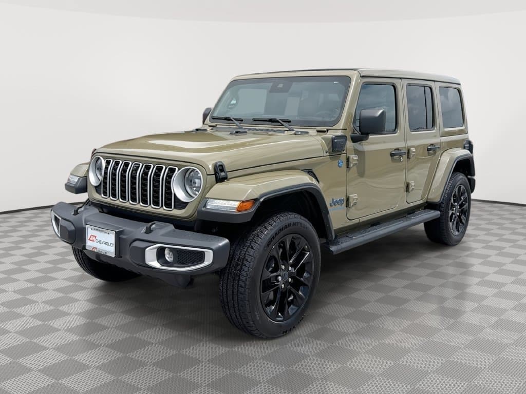 2025 Jeep Wrangler 4xe Sahara — photo 1 of 26
