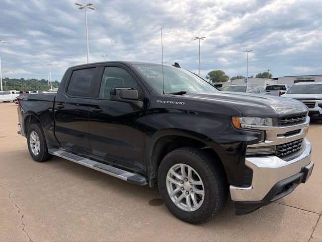 2019 Chevrolet Silverado 1500 LT — photo 1 of 25
