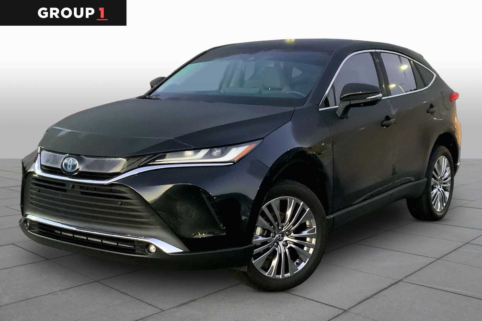 2024 Toyota Venza LE — photo 1 of 29