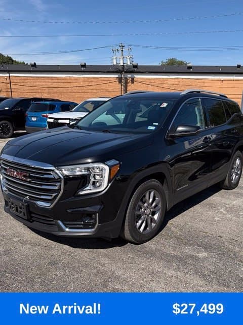 2026 GMC Terrain Base — photo 1 of 18
