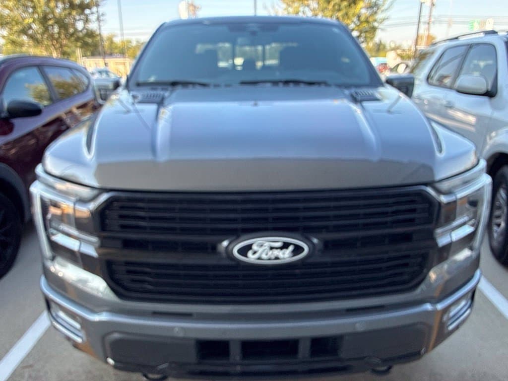 2025 Ford F-150 Platinum — photo 1 of 8