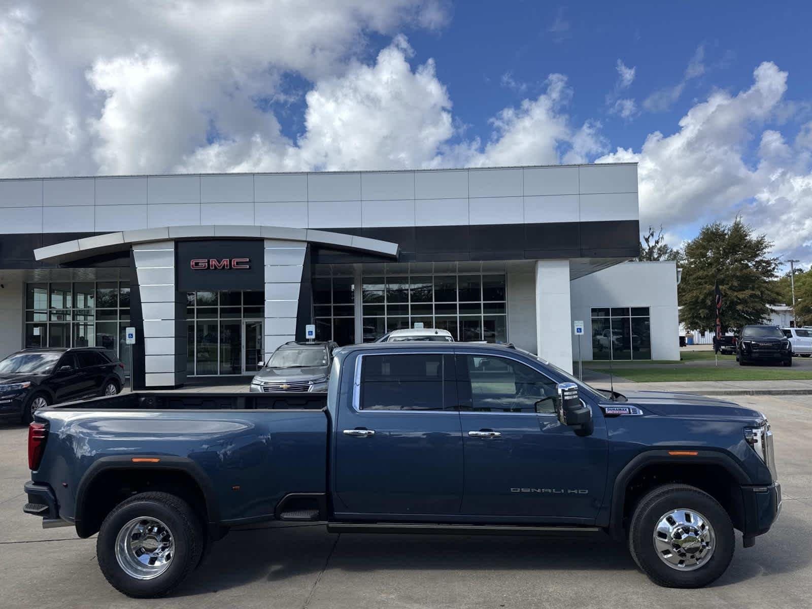 2026 GMC Sierra 3500HD Denali — photo 1 of 18