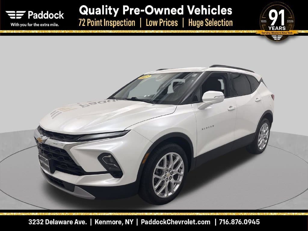 2023 Chevrolet Blazer LT — photo 1 of 32
