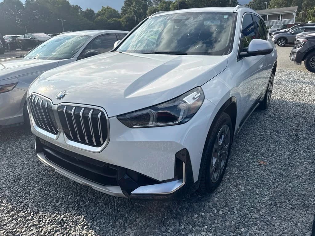 2023 BMW X1 xDrive28i — photo 1 of 5