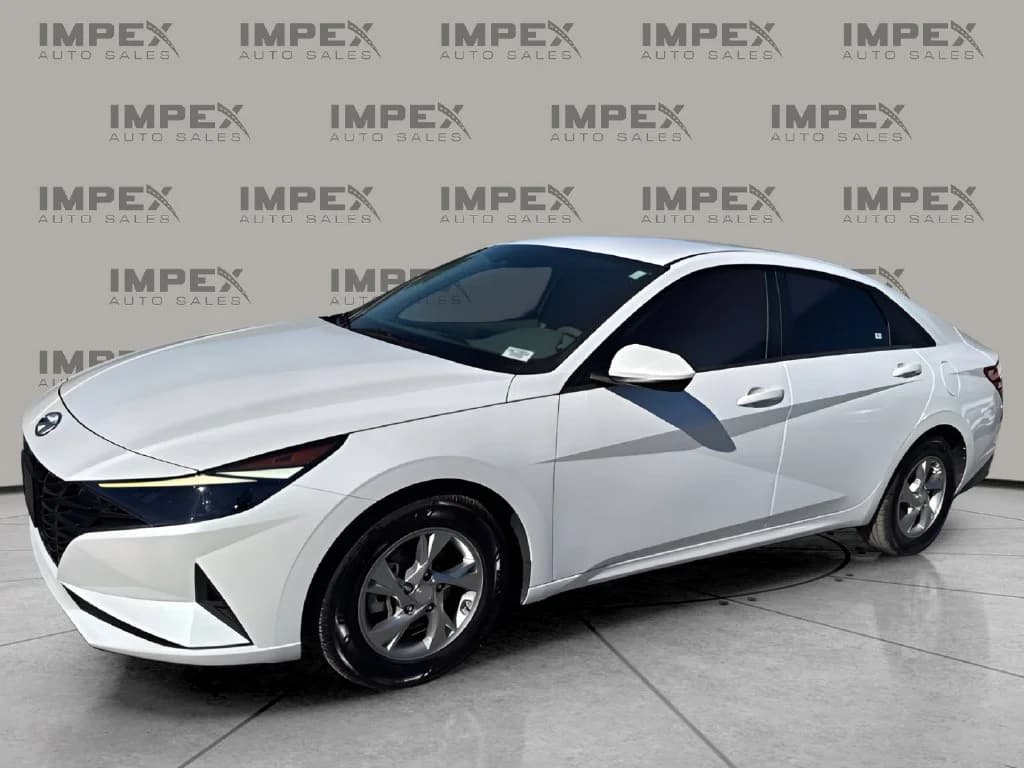 2021 Hyundai Elantra SE — photo 1 of 30