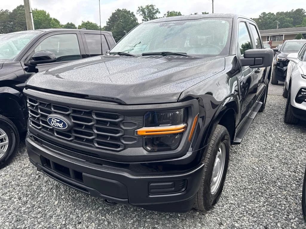 2025 Ford F-150 XL — photo 1 of 4