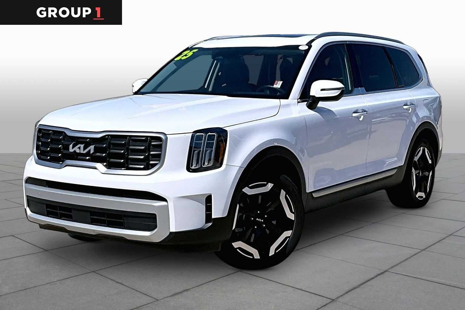 2025 Kia Telluride S — photo 1 of 27