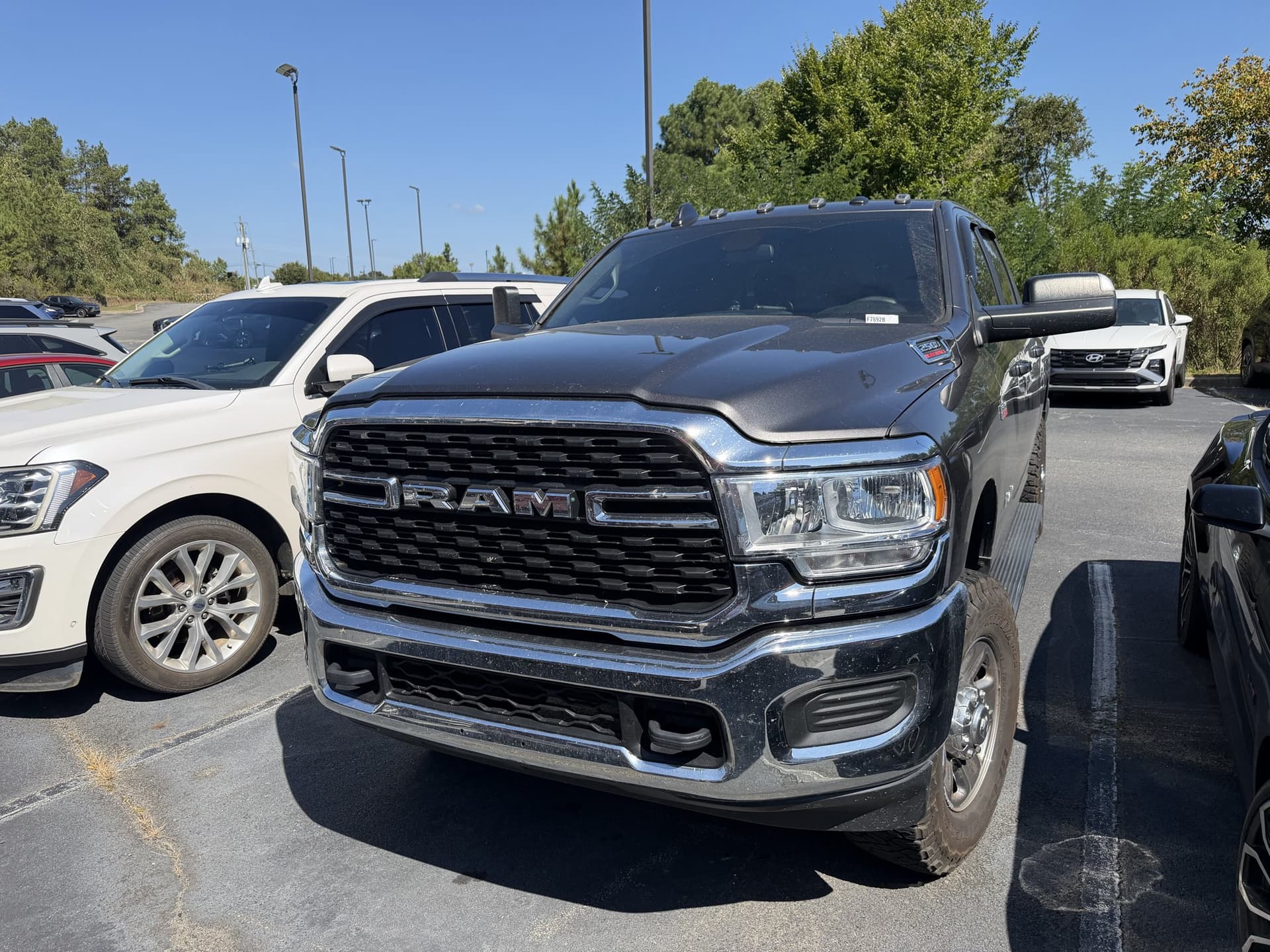 2022 RAM 2500 Big Horn — photo 1 of 4