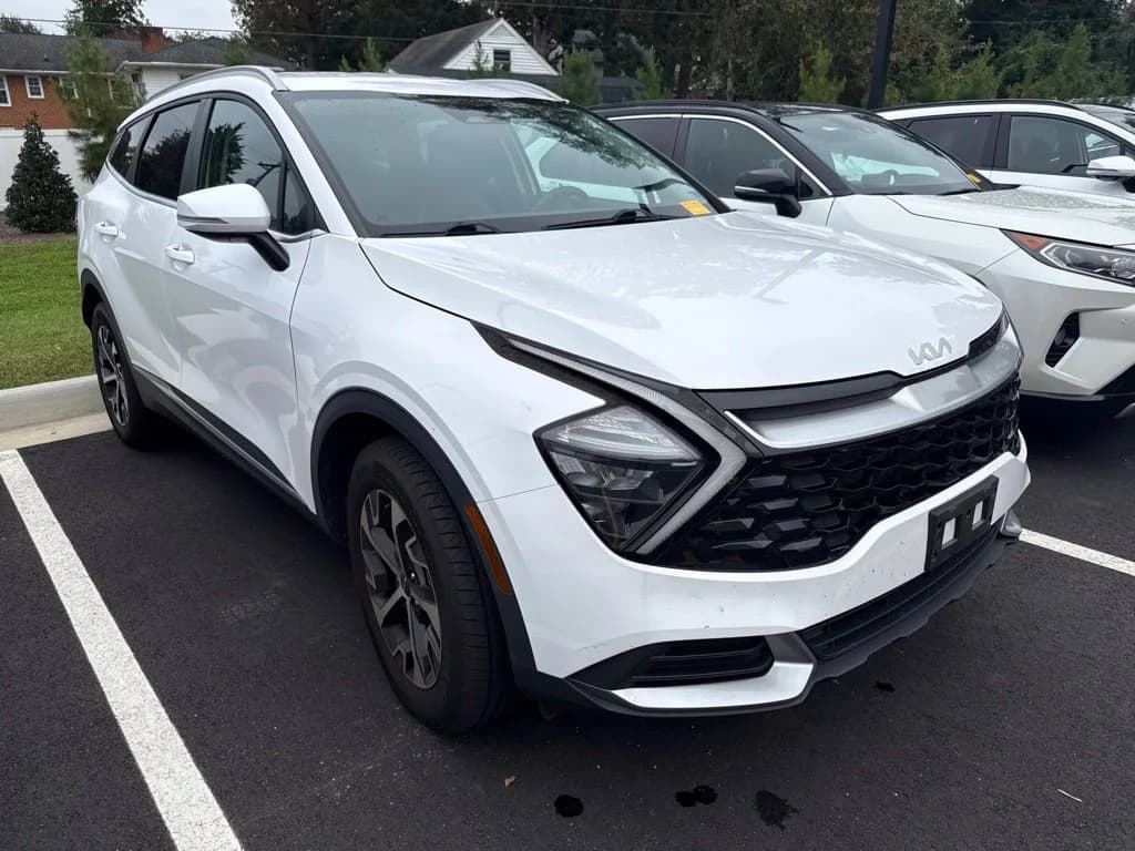 2023 Kia Sportage EX — photo 1 of 10
