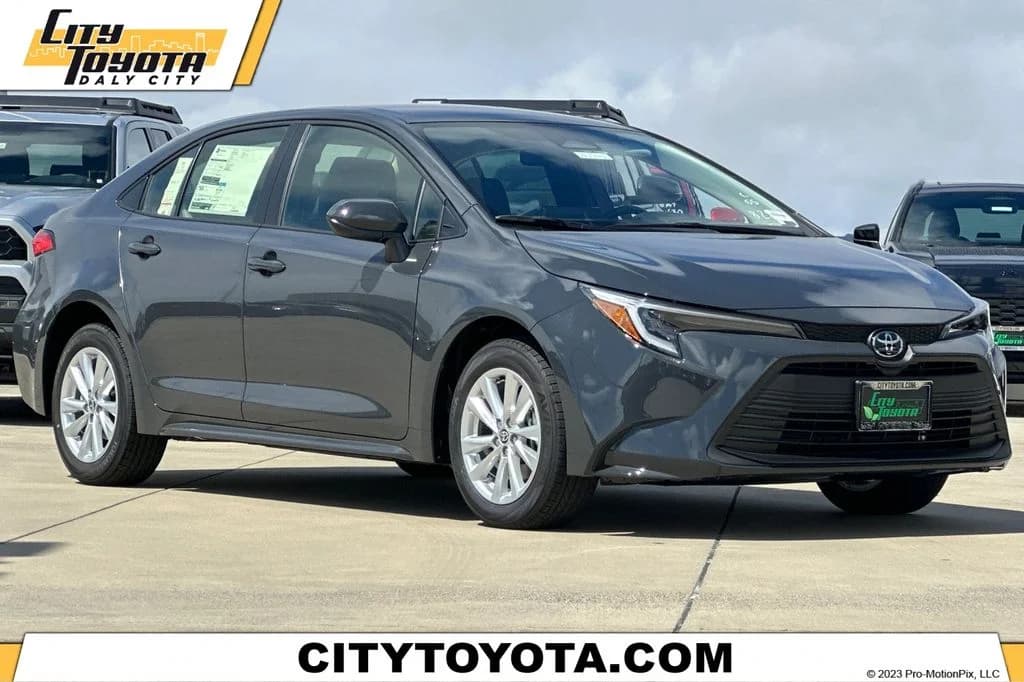 2026 Toyota Corolla Hybrid LE — photo 1 of 56