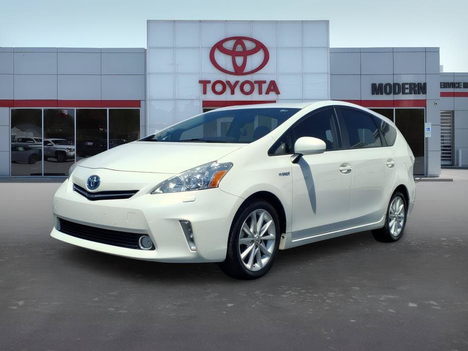 2012 Toyota Prius v Five — photo 1 of 26