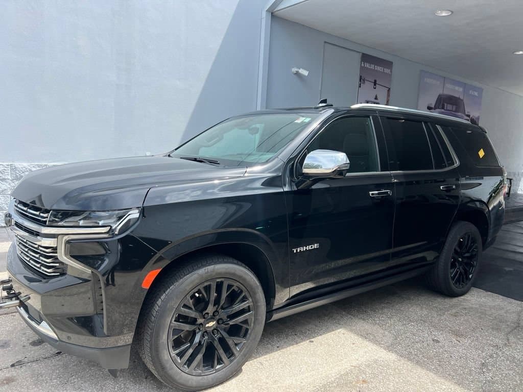2023 Chevrolet Tahoe Premier — photo 1 of 5