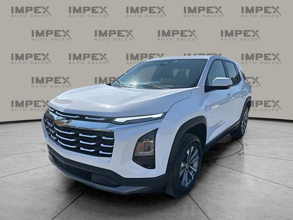 2026 Chevrolet Equinox LT — photo 1 of 35