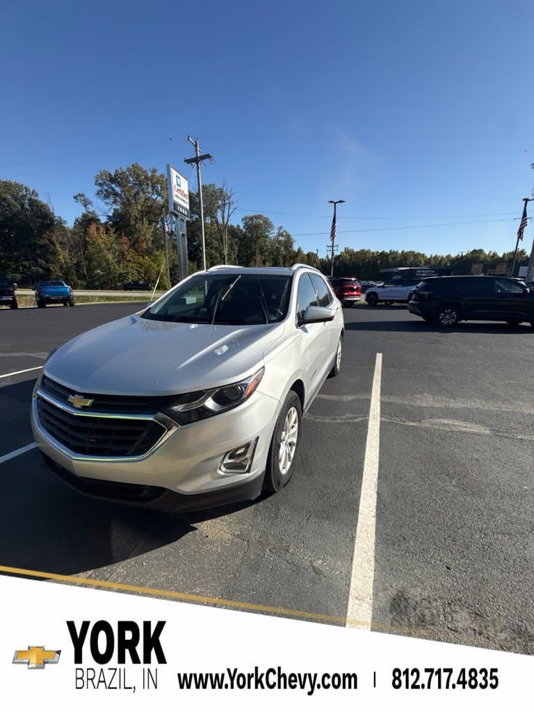 2018 Chevrolet Equinox LT — photo 1 of 8