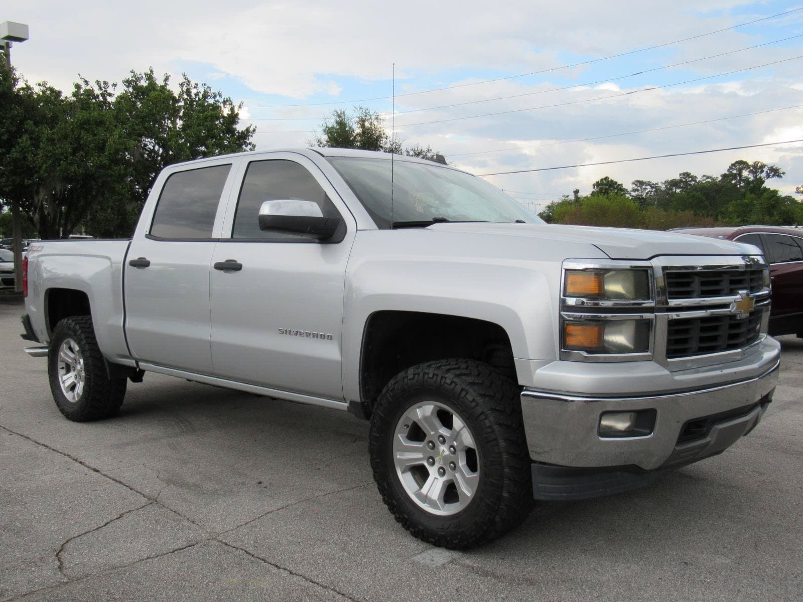 2014 Chevrolet Silverado 1500 LT — photo 1 of 12
