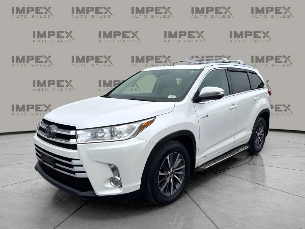 2017 Toyota Highlander Hybrid XLE — photo 1 of 39