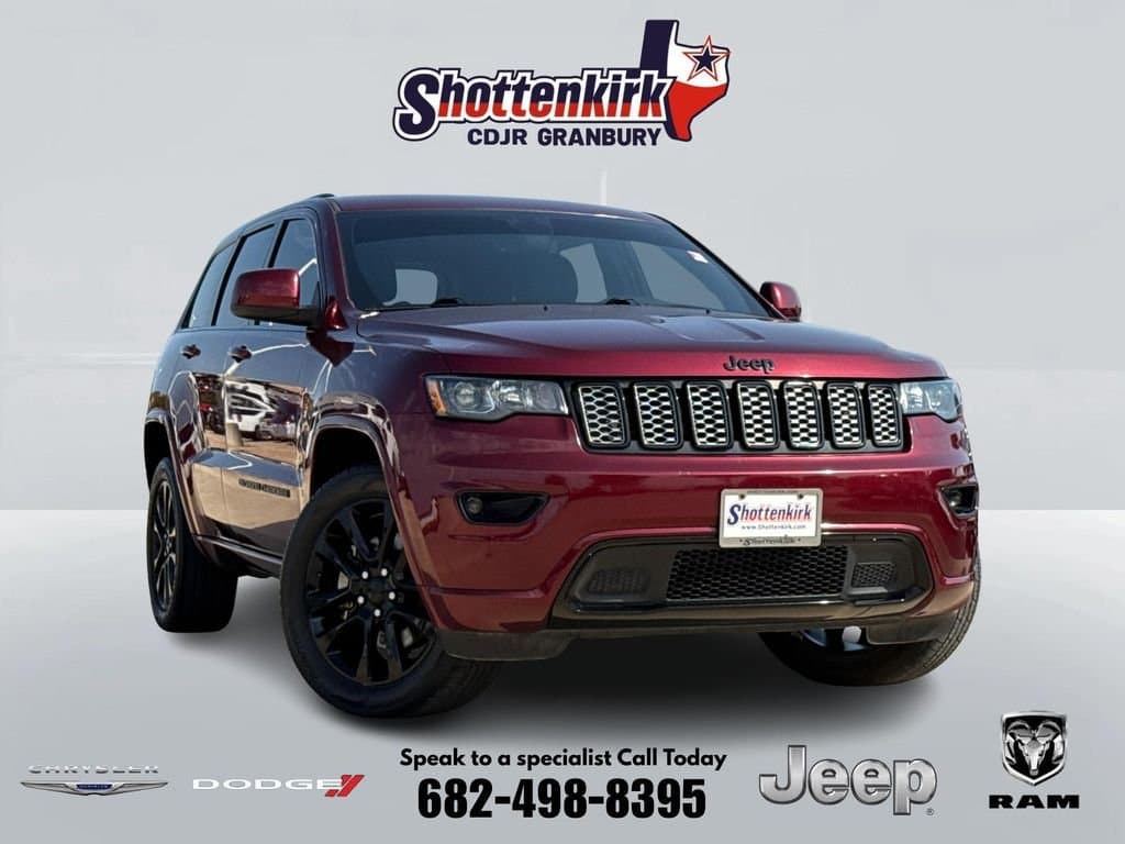 2022 Jeep GRAND CHEROKEE WK Laredo X — photo 1 of 31