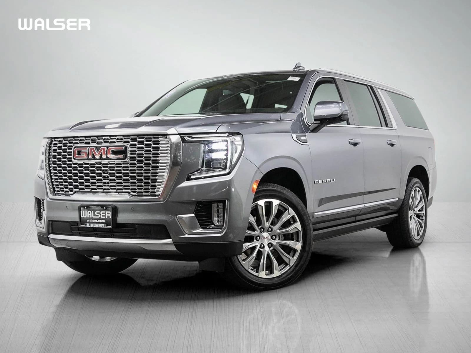 2021 GMC Yukon XL Denali — photo 1 of 32