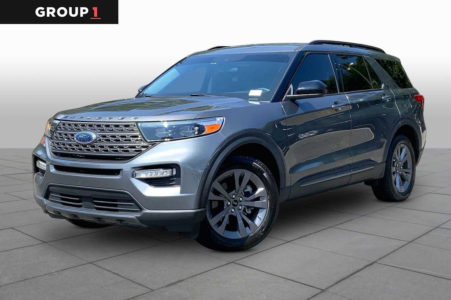 2023 Ford Explorer XLT — photo 1 of 32