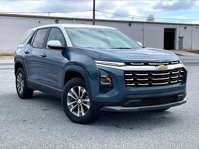 2026 Chevrolet Equinox LT — photo 1 of 7
