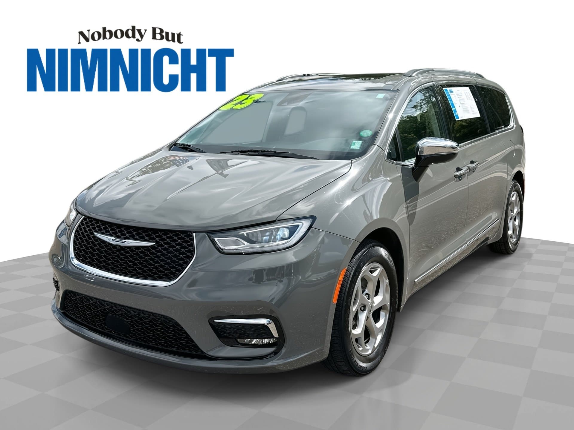 2023 Chrysler Pacifica Limited — photo 1 of 38
