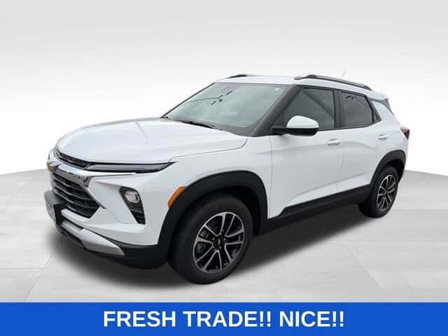2024 Chevrolet Trailblazer LT — photo 1 of 5