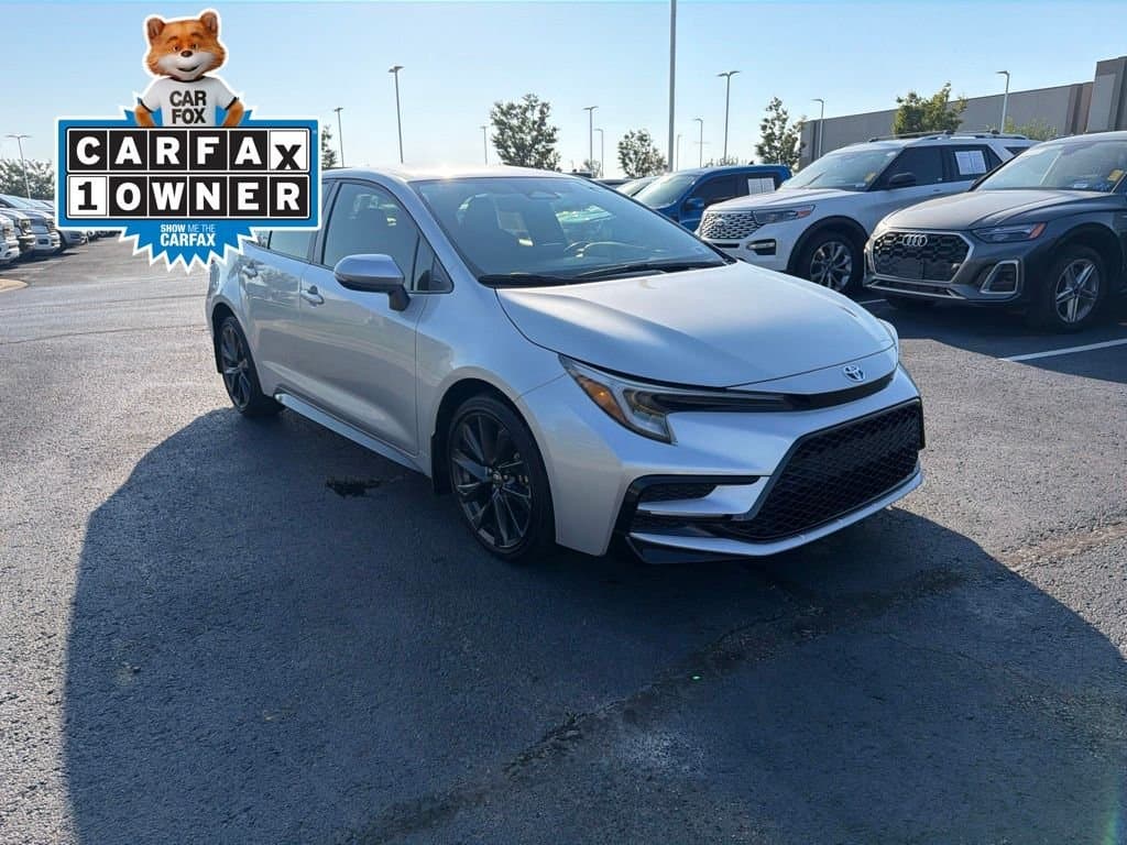2023 Toyota Corolla Base — photo 1 of 20