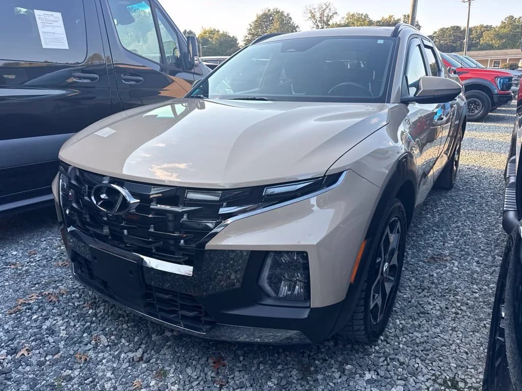 2023 Hyundai Santa Cruz Limited — photo 1 of 4