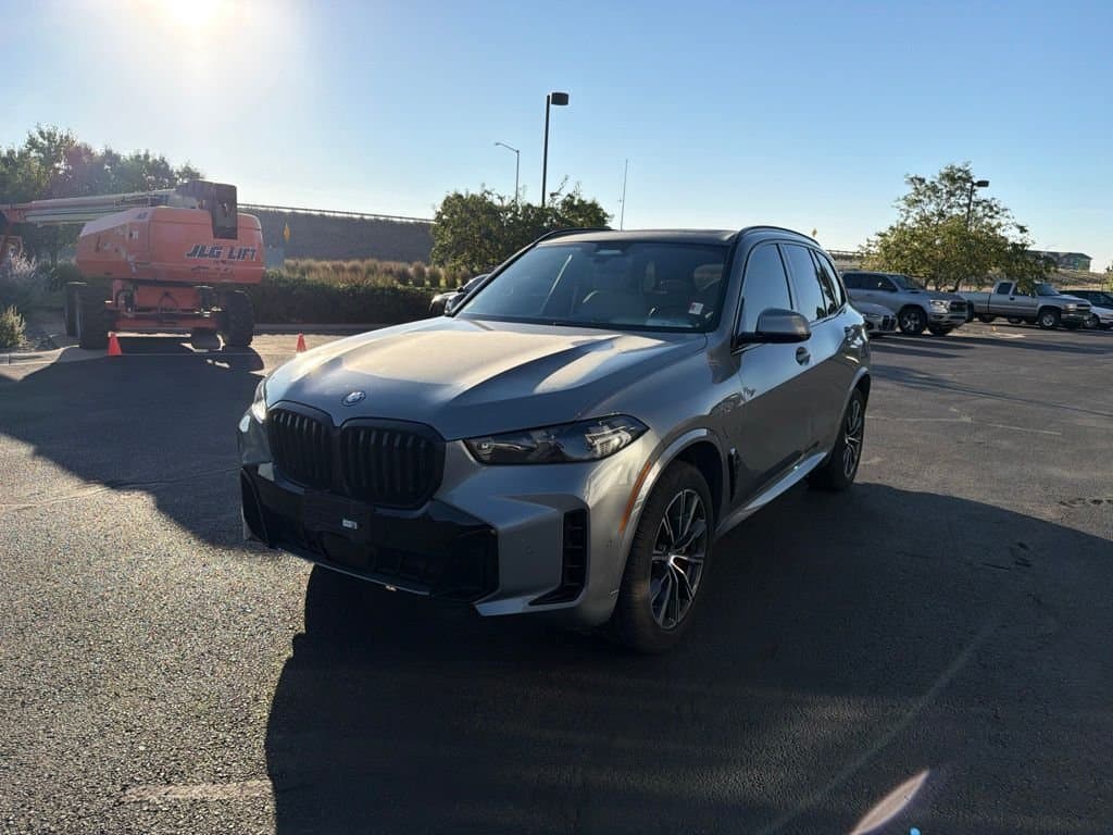 2024 BMW X5 xDrive50e — photo 1 of 15