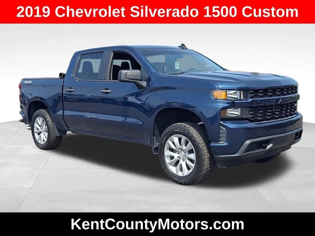 2019 Chevrolet Silverado 1500 Custom — photo 1 of 32