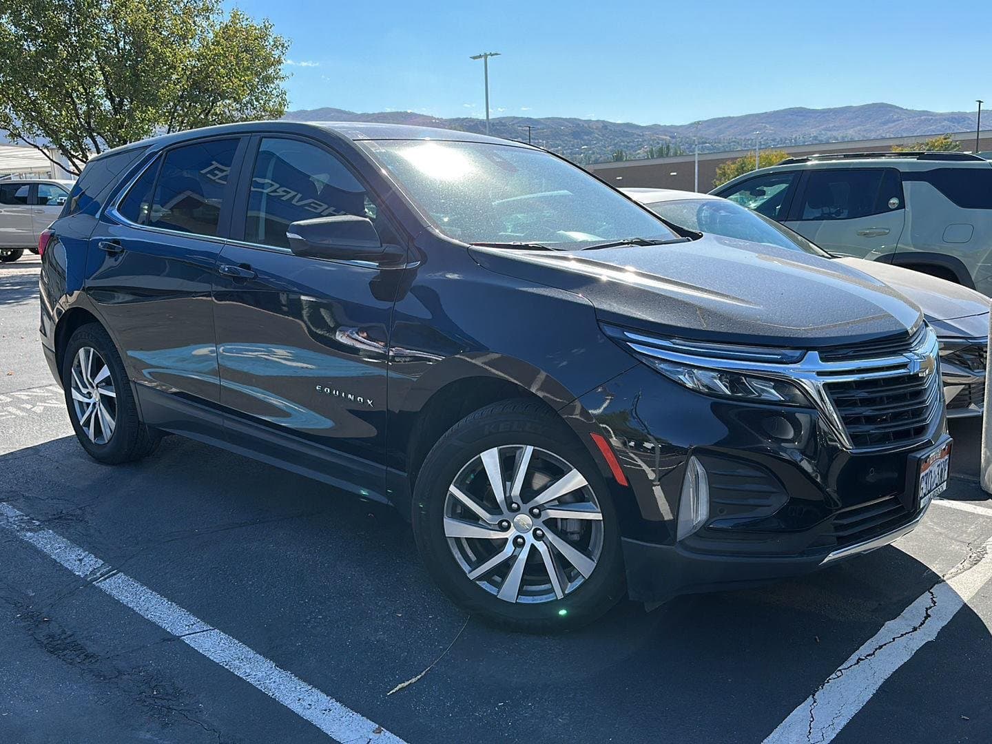 2022 Chevrolet Equinox LT — photo 1 of 28