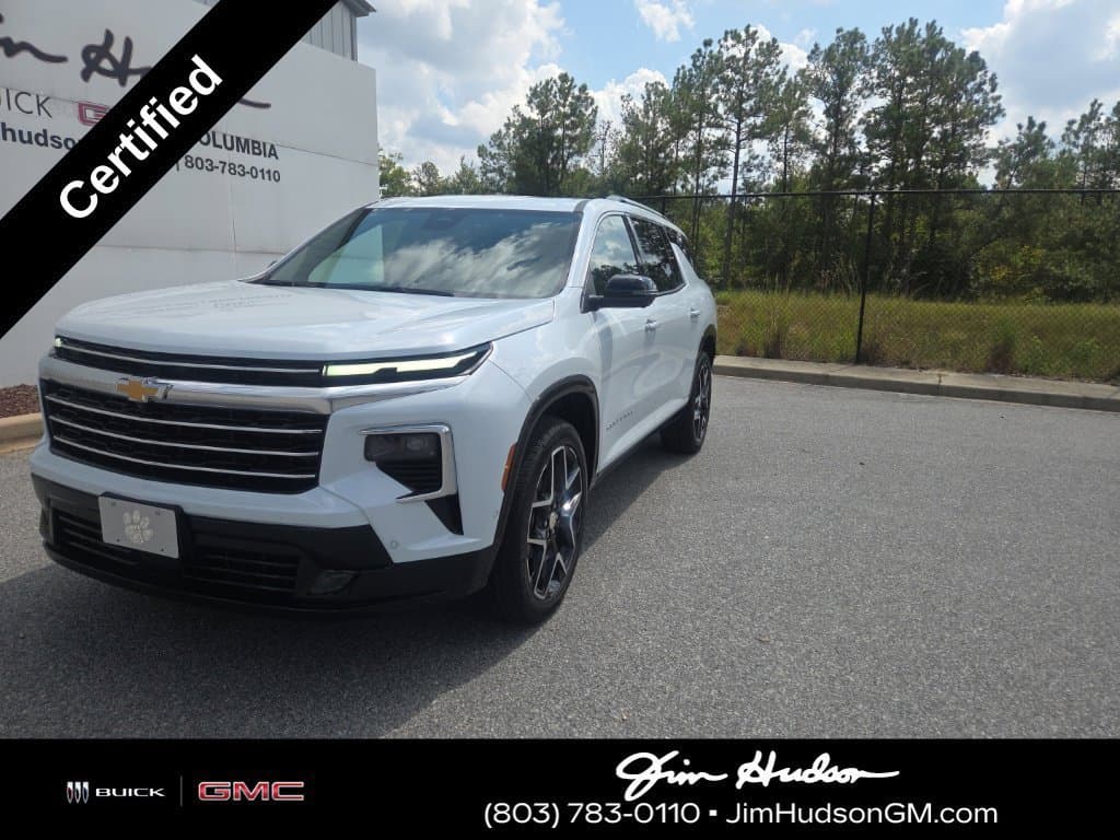 2026 Chevrolet Traverse FWD High Country — photo 1 of 6