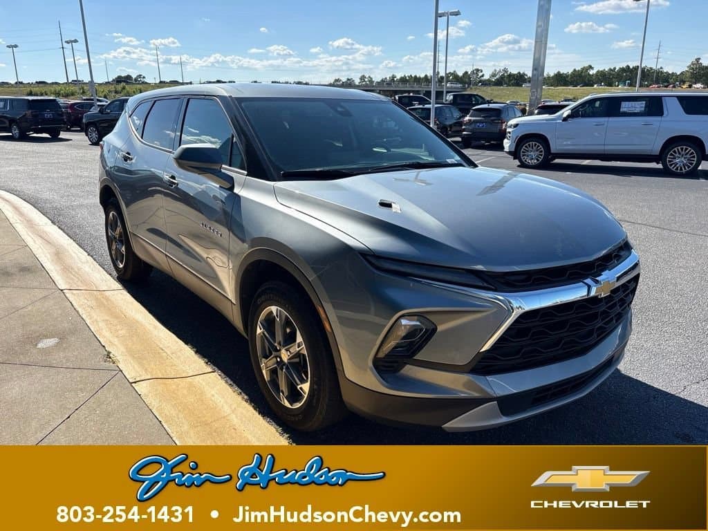 2025 Chevrolet Blazer 2LT — photo 1 of 10