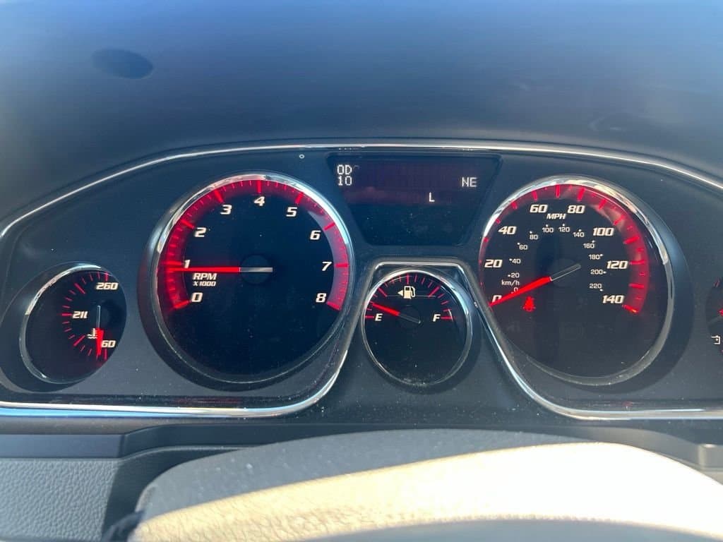 2016 GMC Acadia SLT — photo 1 of 15