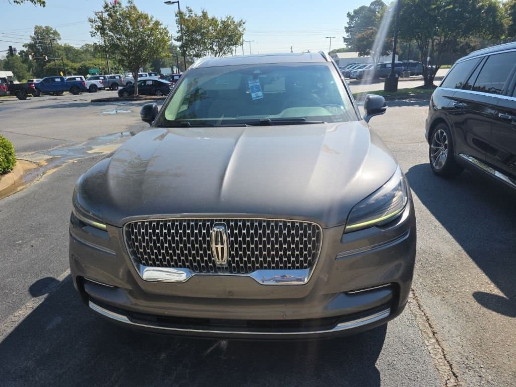 2022 Lincoln Aviator Reserve — photo 1 of 17