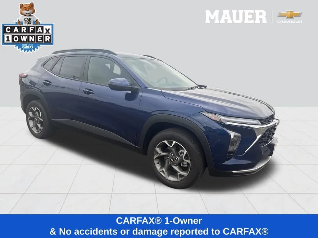 2024 Chevrolet Trax LT — photo 1 of 28