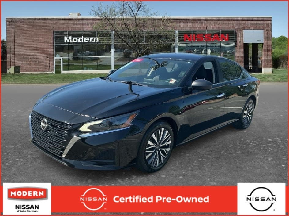 2024 Nissan Altima 2.5 SV — photo 1 of 26