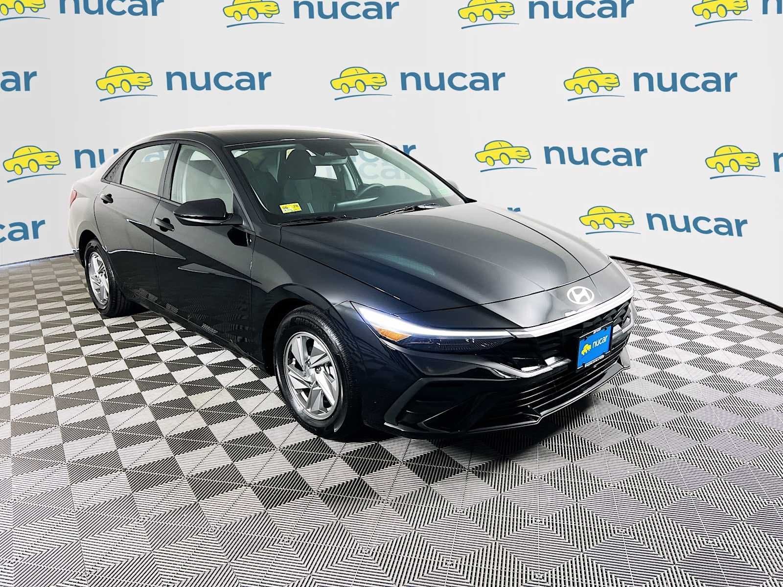 2025 Hyundai Elantra SE — photo 1 of 31