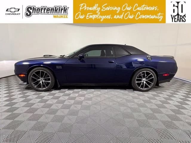 2017 Dodge Challenger 392 Hemi Scat Pack Shaker — photo 1 of 33