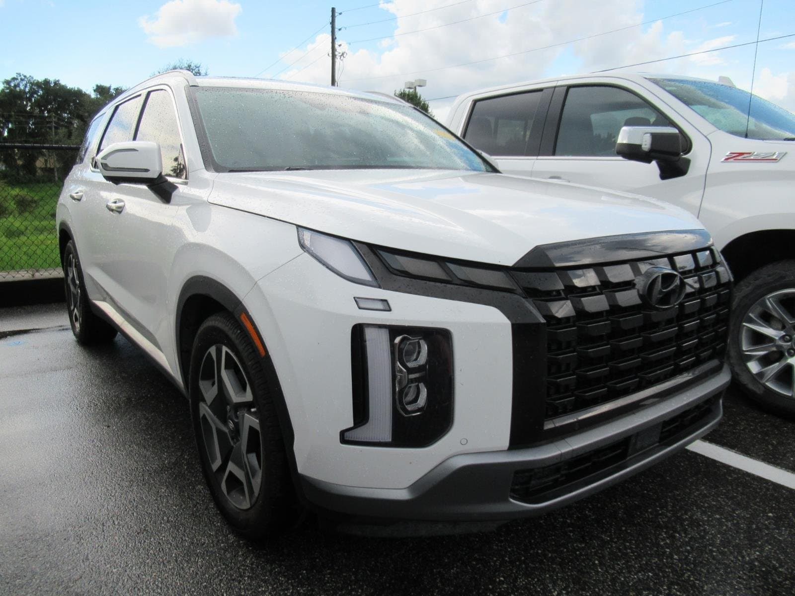 2023 Hyundai Palisade Limited — photo 1 of 5