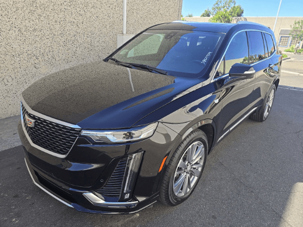 2025 Cadillac XT6 FWD Premium Luxury — photo 1 of 14