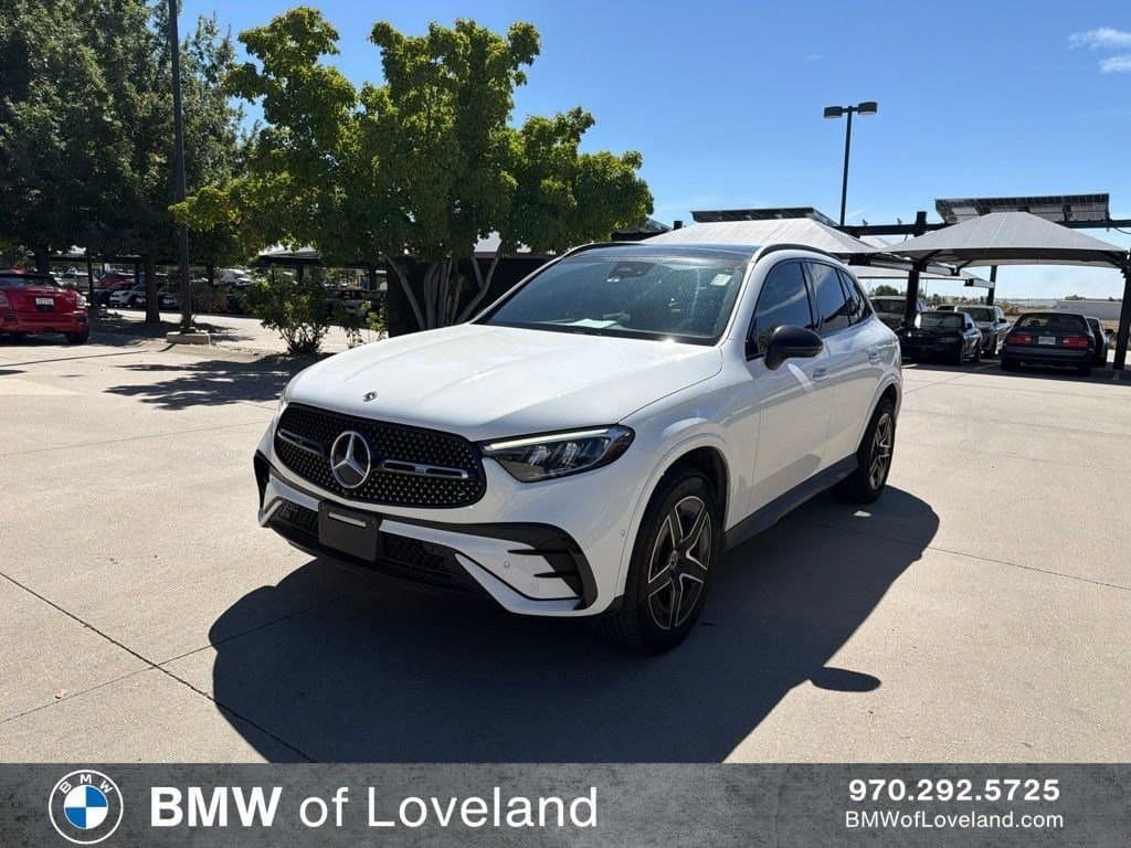2024 Mercedes-Benz GLC GLC 300 — photo 1 of 15