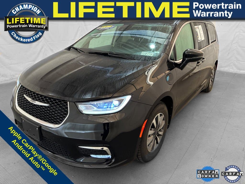 2024 Chrysler Pacifica Hybrid Select — photo 1 of 32