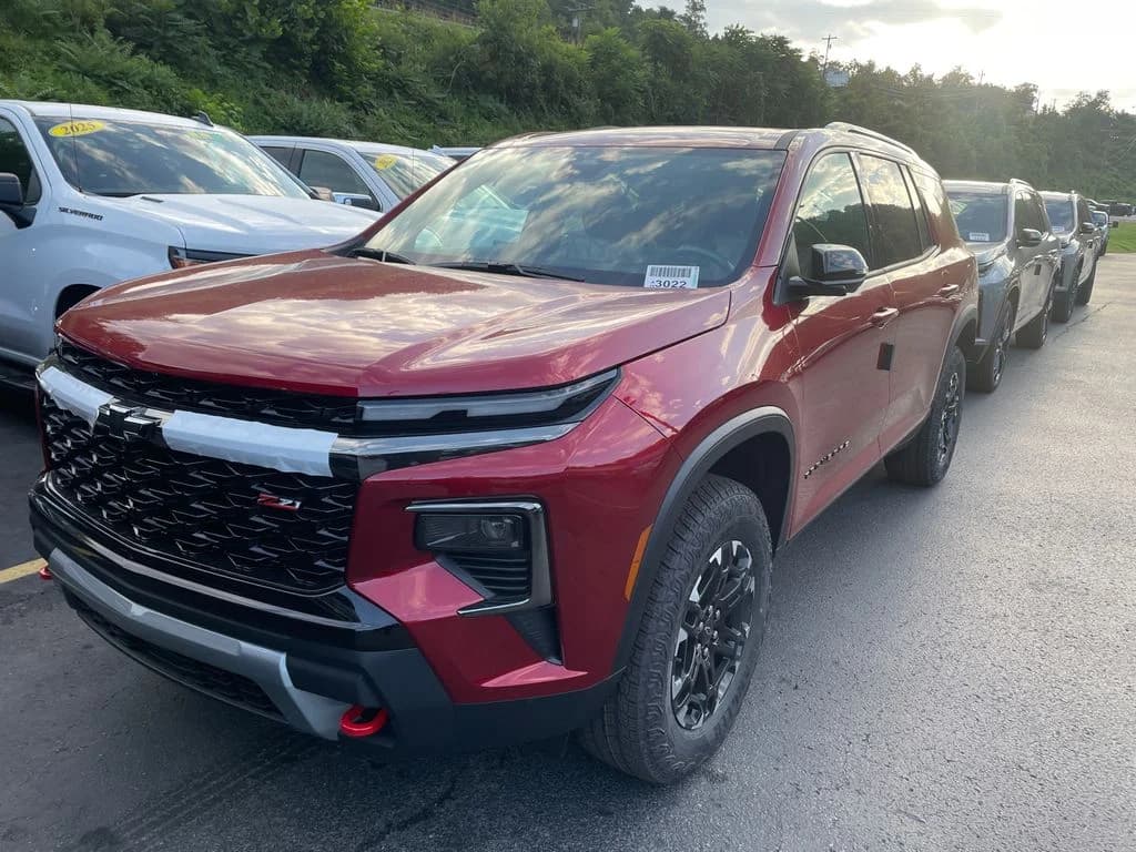2027 Chevrolet Traverse Z71 — photo 1 of 1